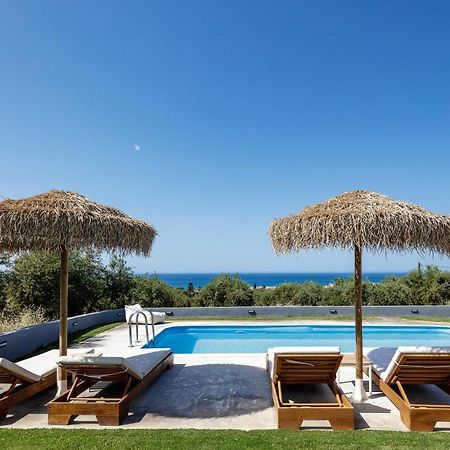 Gramvella Resort アデリアノス・カンポス エクステリア 写真