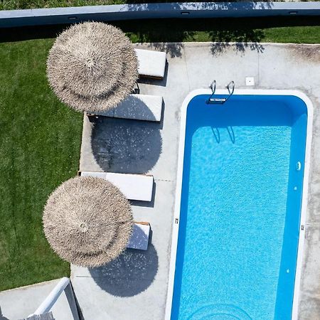 Gramvella Resort アデリアノス・カンポス エクステリア 写真