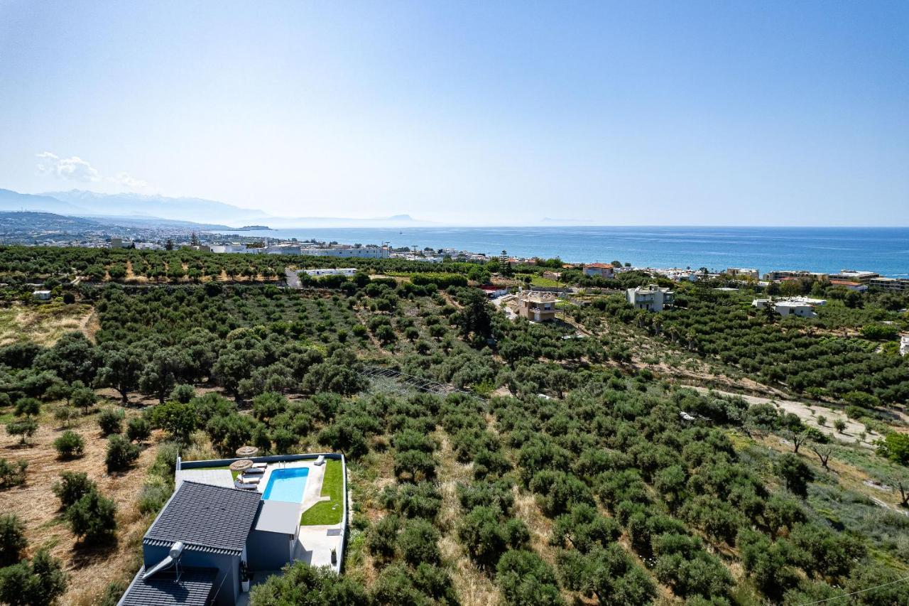 Gramvella Resort アデリアノス・カンポス エクステリア 写真
